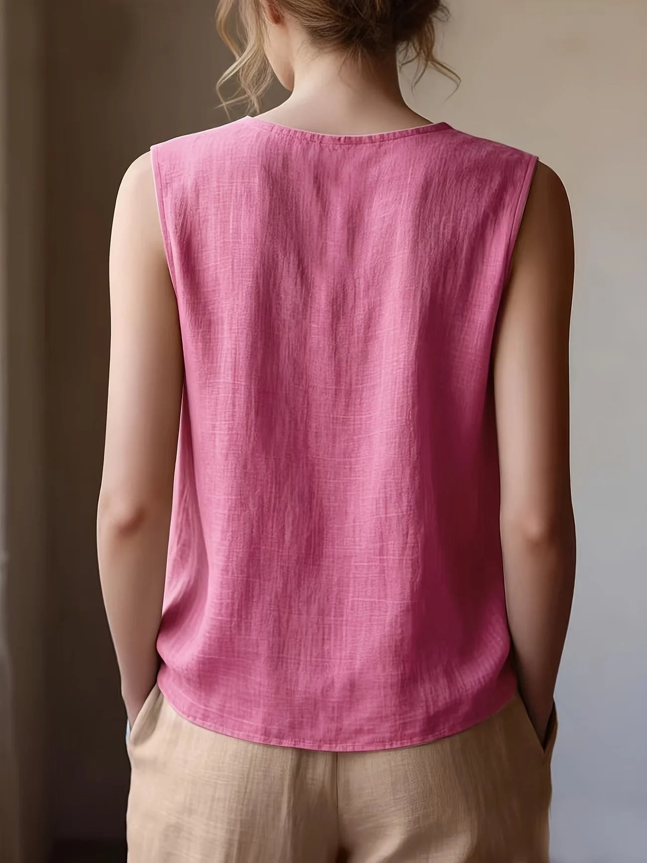 Safiya | Blusa sin Mangas con Cuello de Volantes