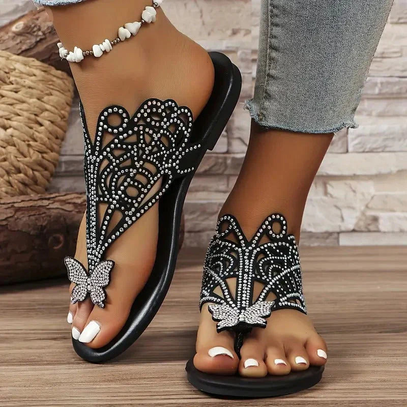 Thitera | Sandalias Elegantes de Piel con Detalle de Mariposa