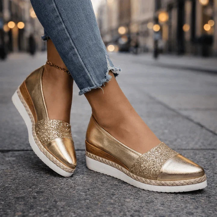 Rita | Zapatillas con Cuña y Brillos