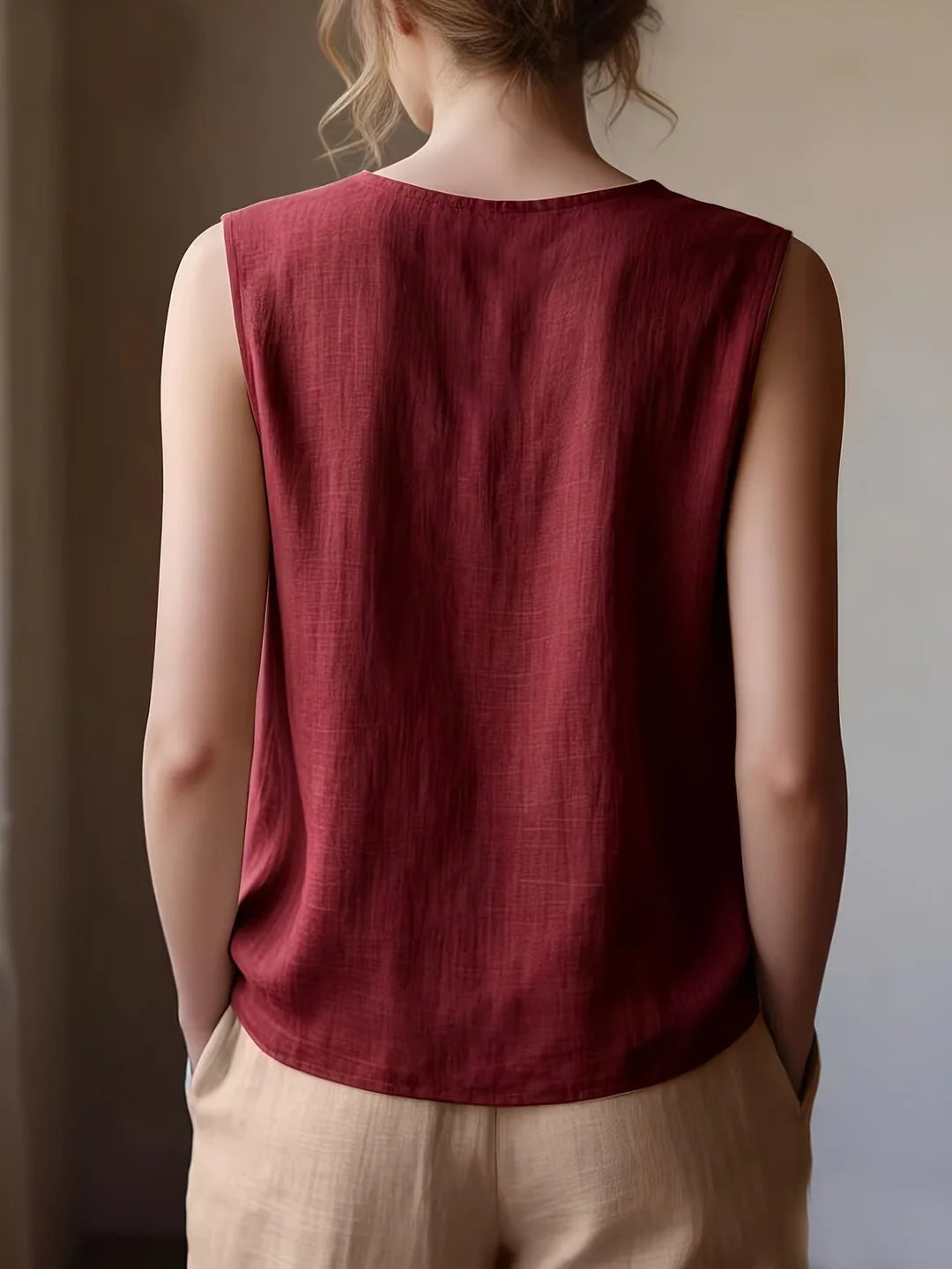 Safiya | Blusa sin Mangas con Cuello de Volantes