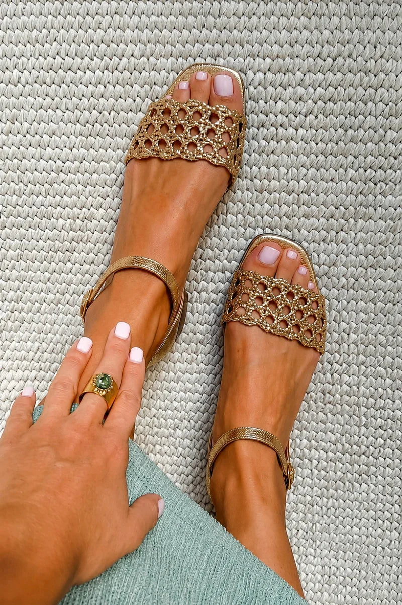 Aurora | Sandalias Doradas de Verano