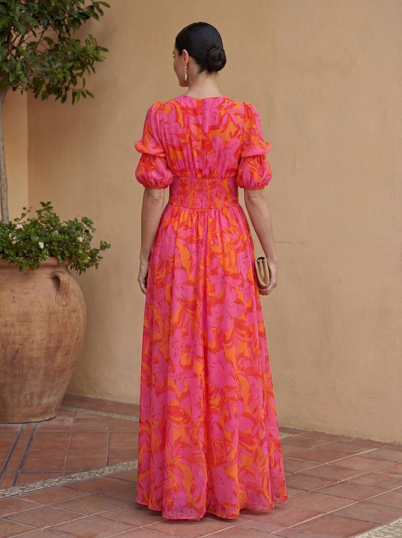 Zinnia | Vestido Largo Floral con Escote en V + Bolso de Regalo