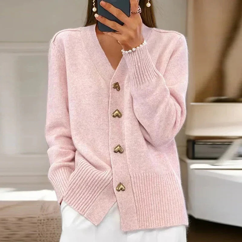 Noéline | Cárdigan Elegante de Cachemira con Botones en Forma de Corazón