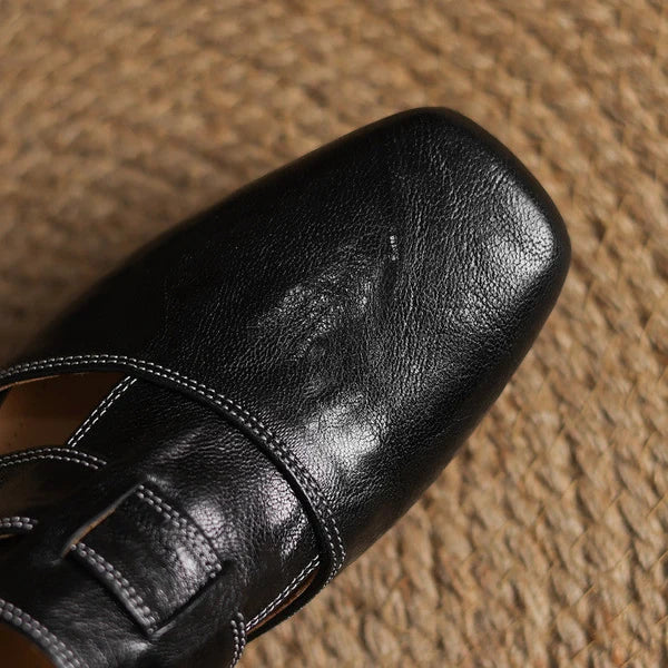 Carolie | Mules con Correa y Punta Cuadrada