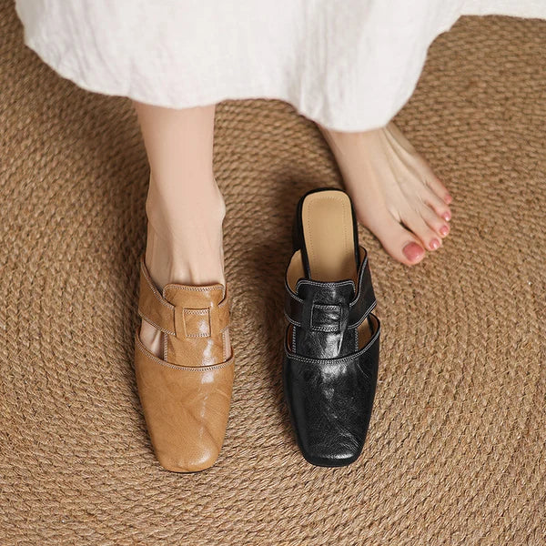 Carolie | Mules con Correa y Punta Cuadrada