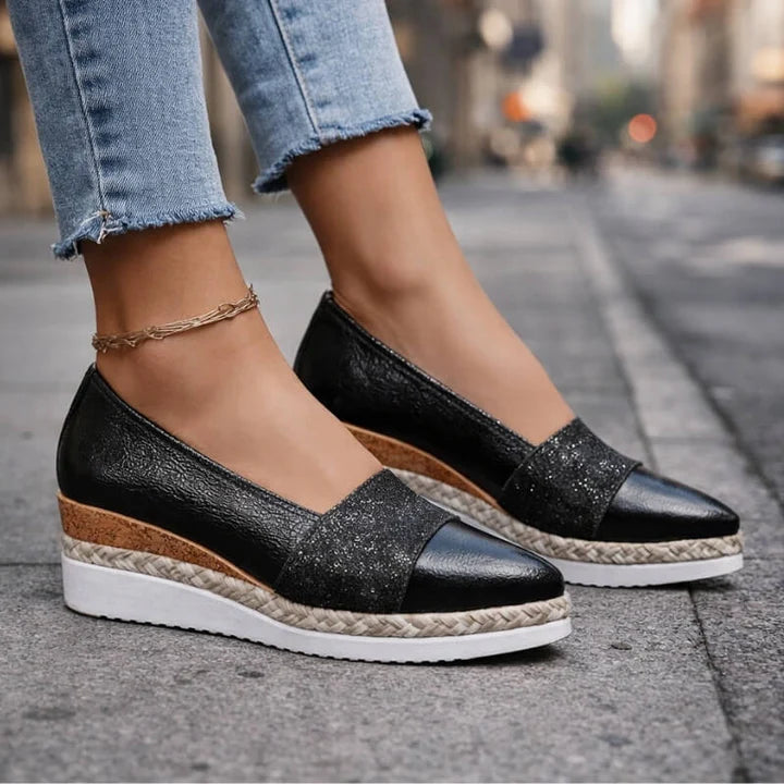 Rita | Zapatillas con Cuña y Brillos