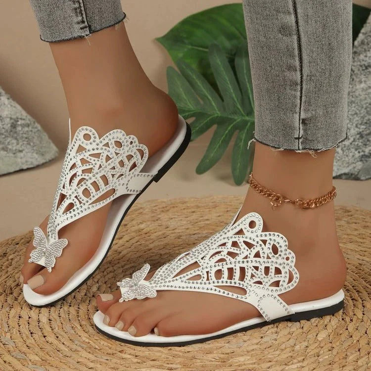 Thitera | Sandalias Elegantes de Piel con Detalle de Mariposa