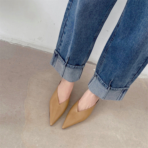 Katy | Mules de Punta con Escote en V