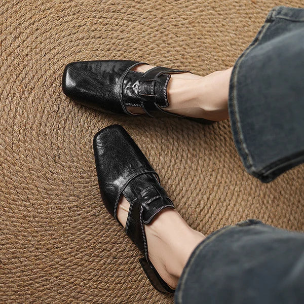 Carolie | Mules con Correa y Punta Cuadrada
