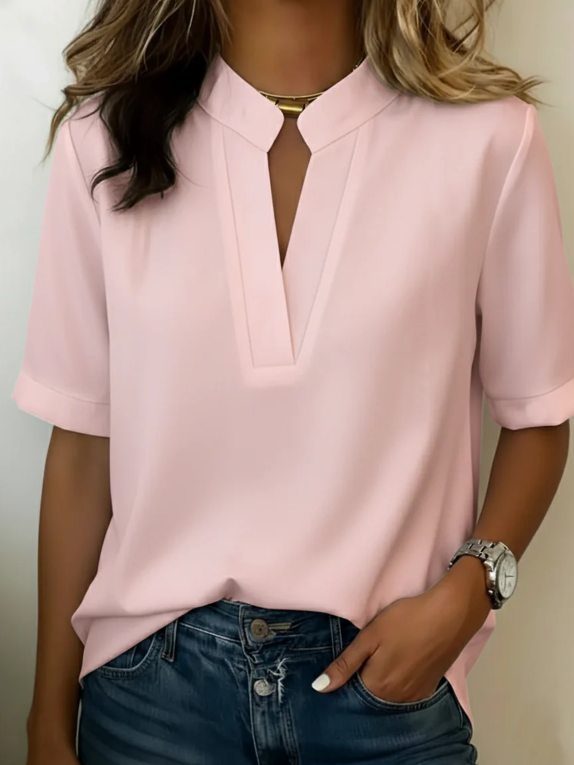 Margaux | Blusa Elegante con Escote en V y Detalle Dorado